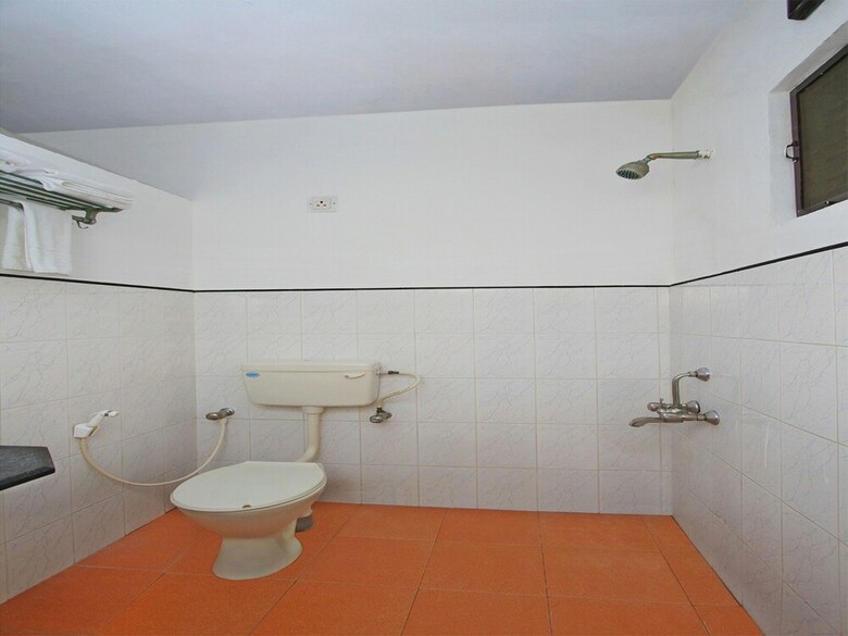 Hotel Oyo 10757 Trippers Stay