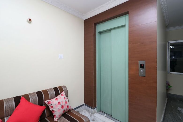 Hotel Oyo 11703 Hemlata Lodge