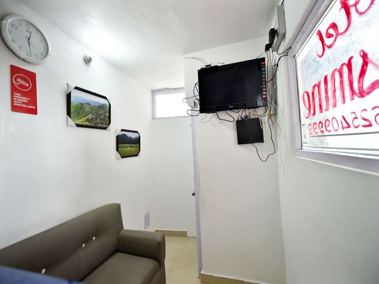 Oyo 12023 Hotel Jasmine