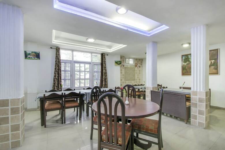 Oyo 11741 Hotel Nest