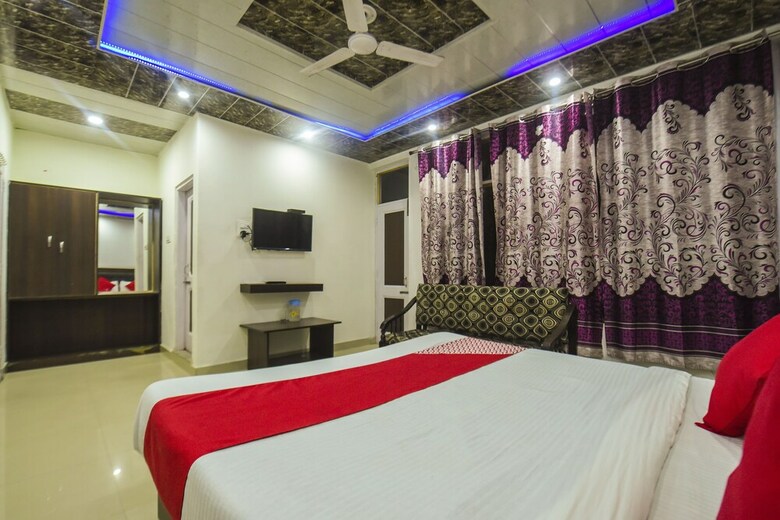 Oyo 7917 Hotel Sunbeam