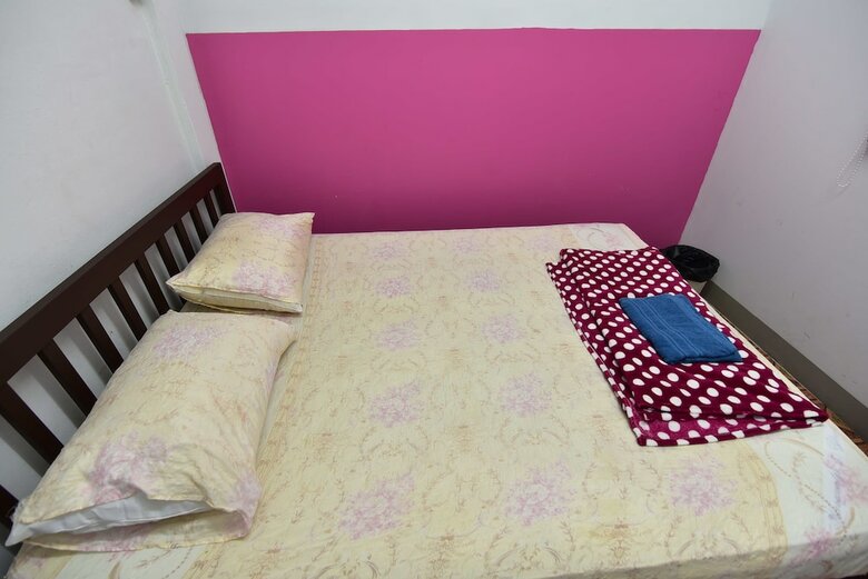 Hostal Friend House - Adults Only