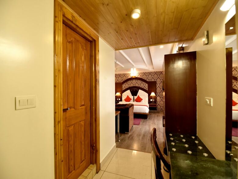 Hotel Oyo 13091 Manali Grand