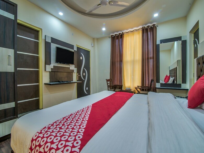 Hotel Oyo 6981 Naddi Hights