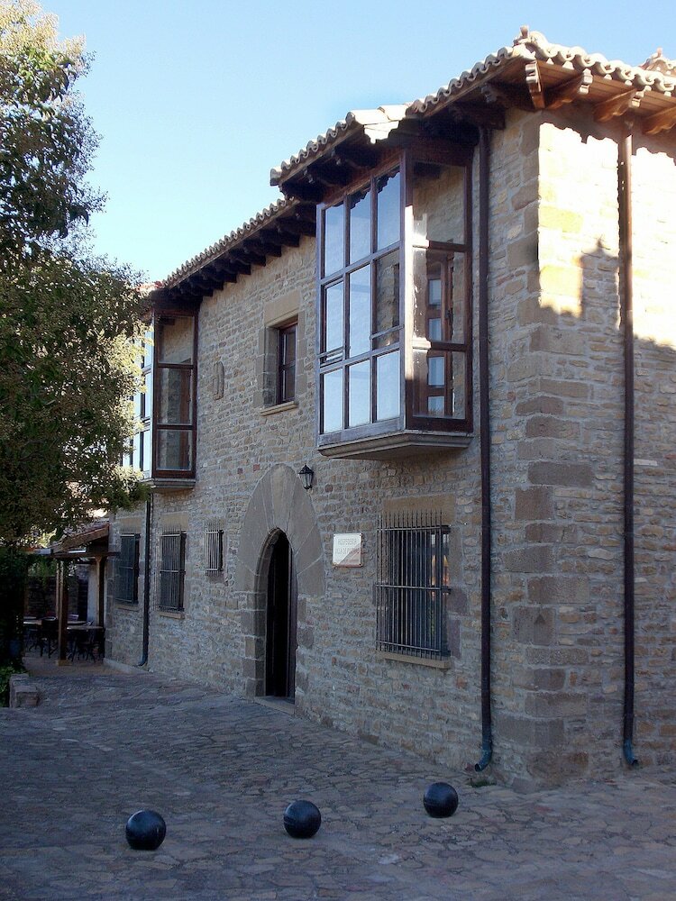 Hostal Hospederia Villa De Pintano