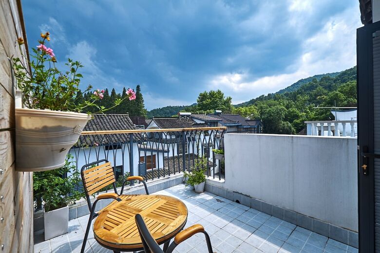 Yueshang Yunshe Boutique Hotel