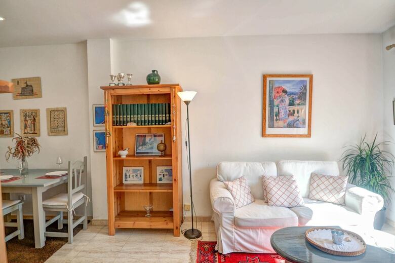 Parellades Apartment