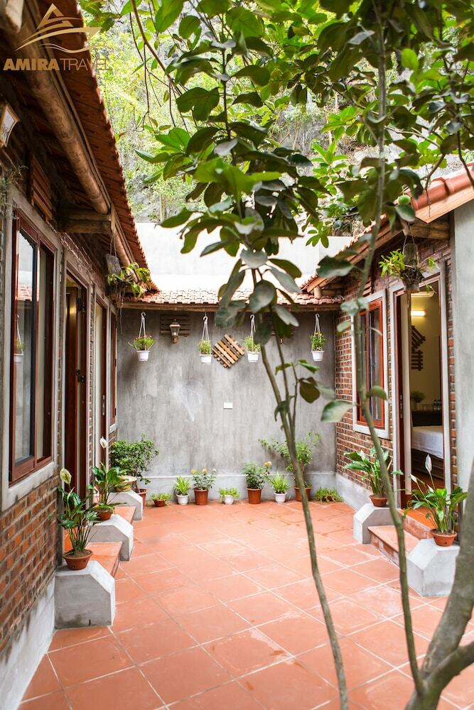 Hotel Amira Homestay