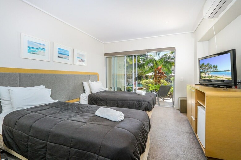 Apartamentos Lagoon Pool 2 Bedroom Spa Suite