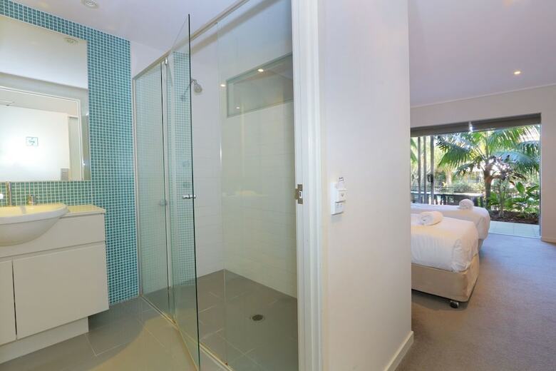Apartamentos Lagoon Pool 2 Bedroom Spa Suite