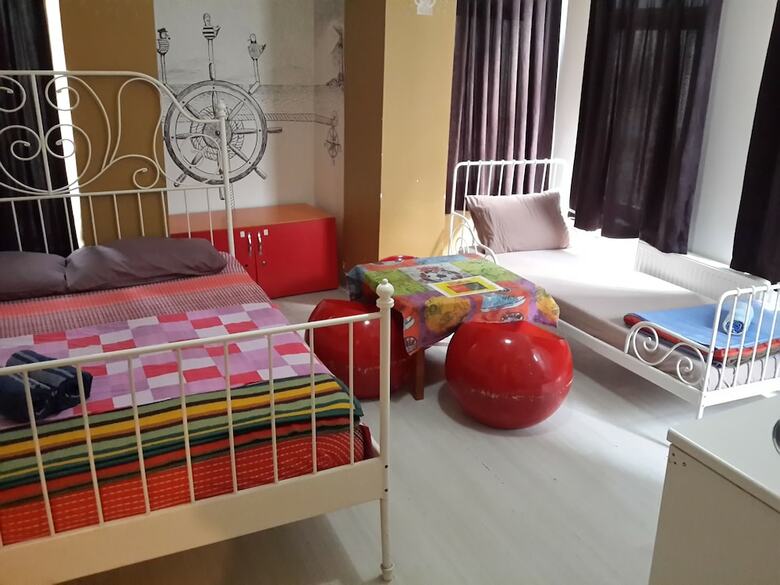 Hostal Taxim Hostel - Adults Only