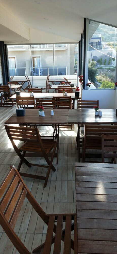 Saatli Hotel