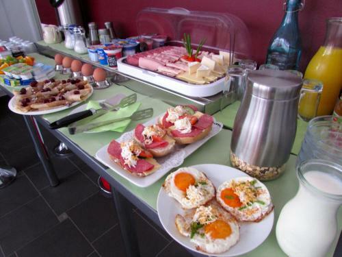Hostal Hotel 108