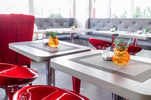 Hostal Hotel 108