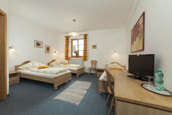 Hostal Bernhardhof Pension