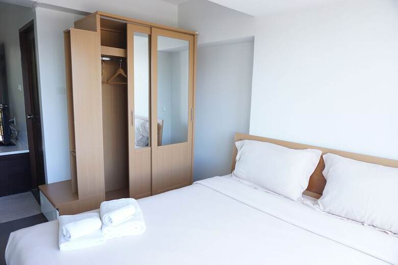 Hotel Pinthira Resort