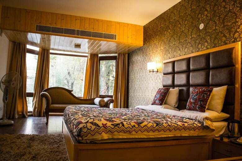 Hotel Grand Mahal