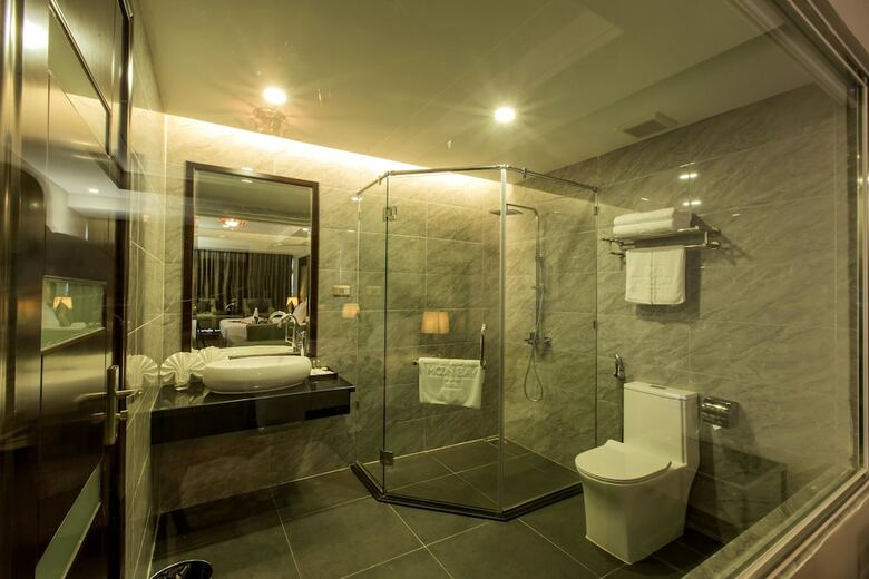 Hotel Moon Bay Ha Long