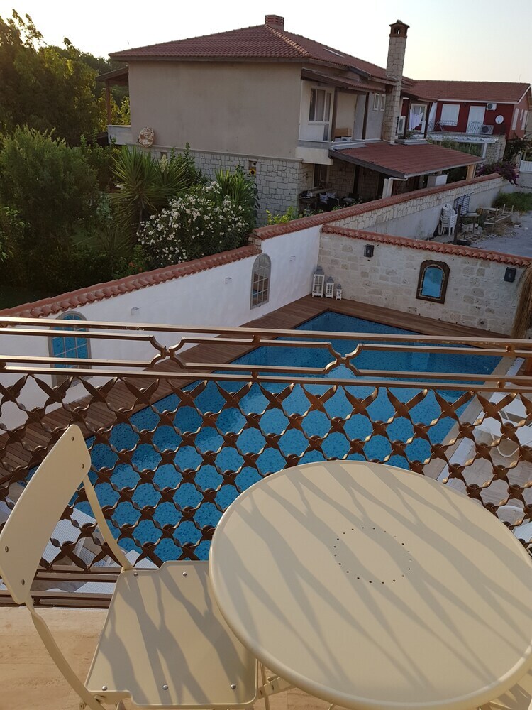 Hotel Lilaverde Alacati - Adults Only