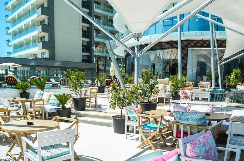 Aparthotel White Tower Mamaia