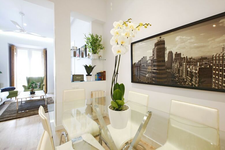 Apartamentos Reina Sofia Boutique - Madflats Collection