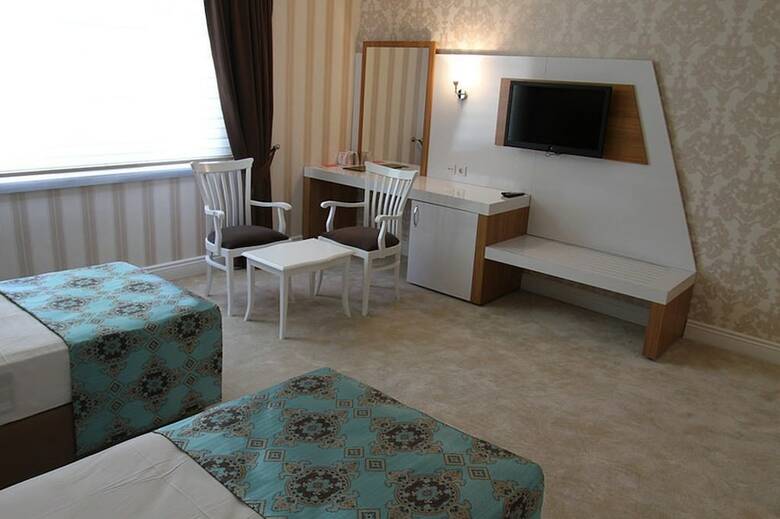 Tiryandafil Hotel