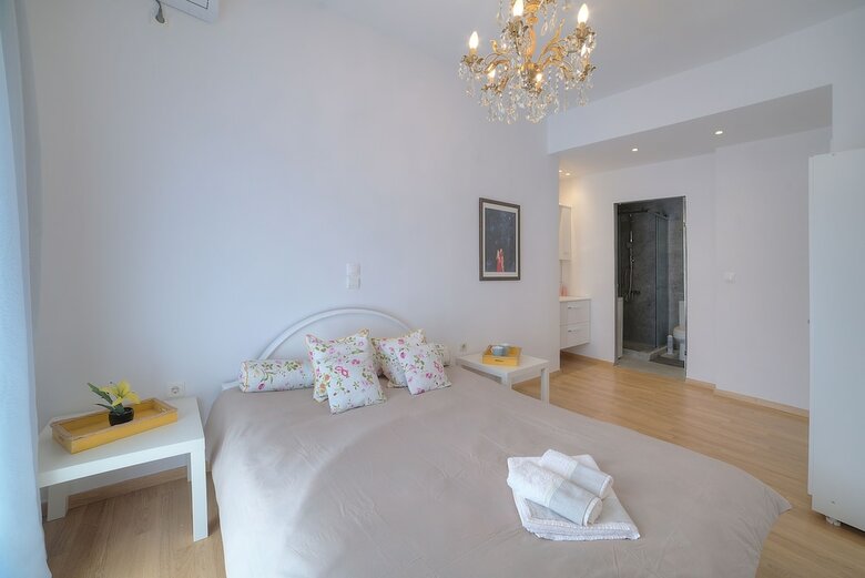 Apartment In Glyfada Center