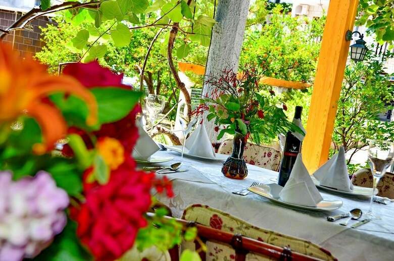 Hotel Villa Velzon Guesthouse