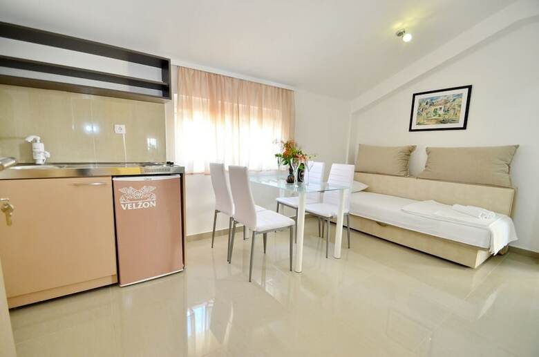 Hotel Villa Velzon Guesthouse