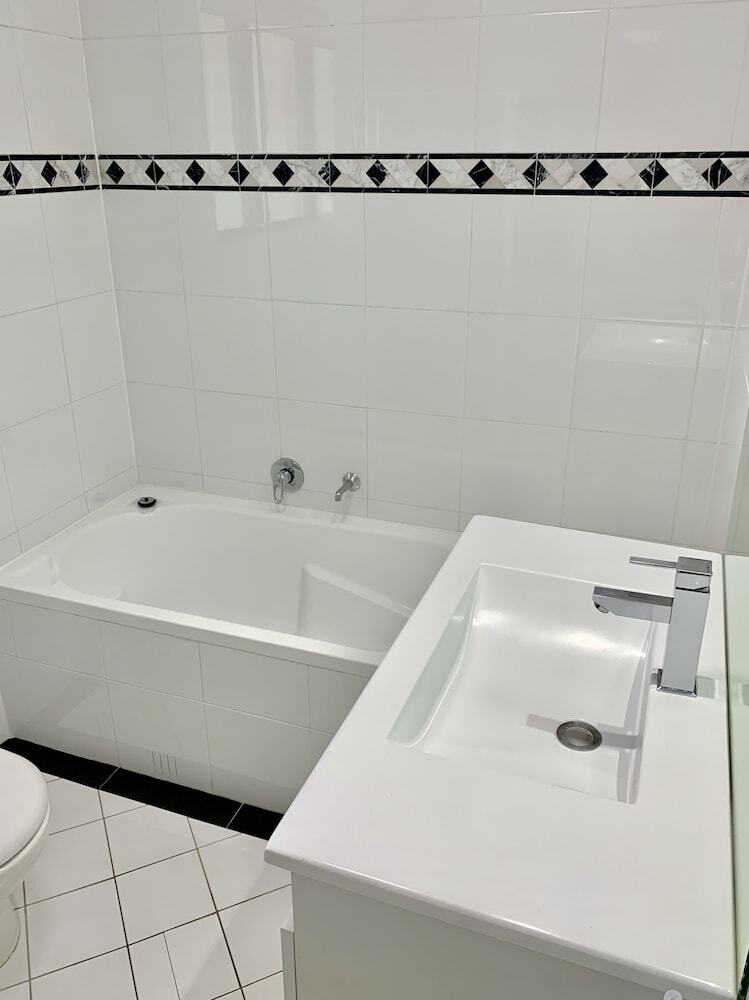 Castle Serviced Apartments