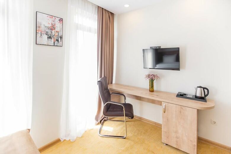 Bridge Hotel Tbilisi