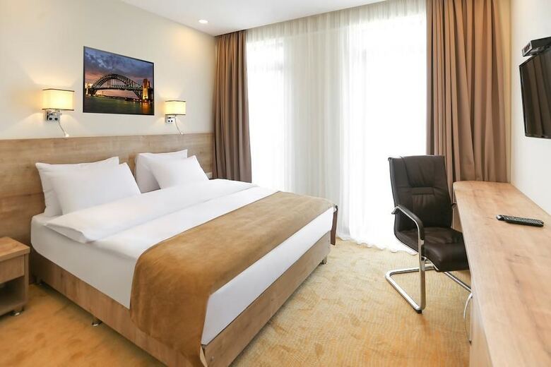 Bridge Hotel Tbilisi