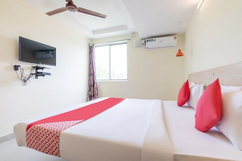 Hotel Oyo 11927 Varcity Imperium