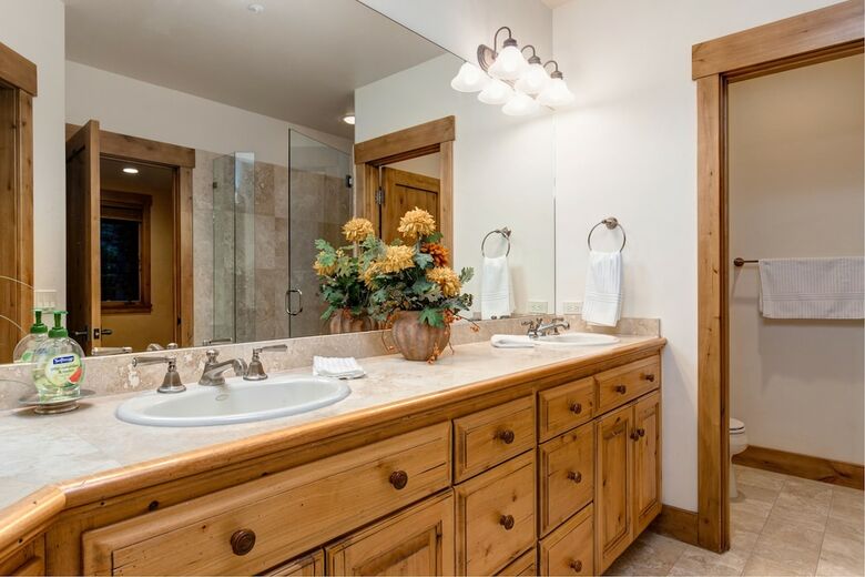 Abode At Arrowood