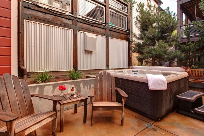 Abode On Park Ave