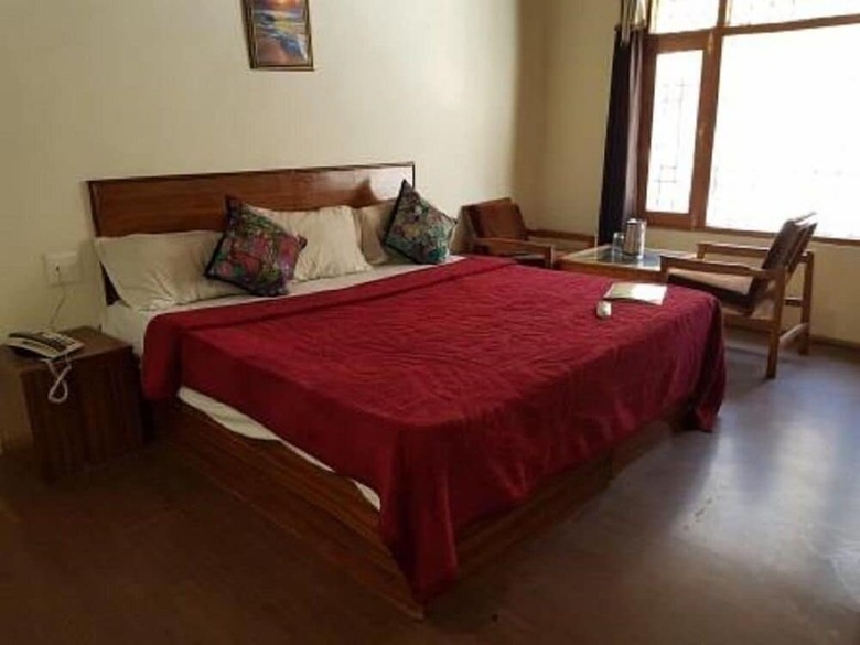 Janghu Hotel And Restaurant