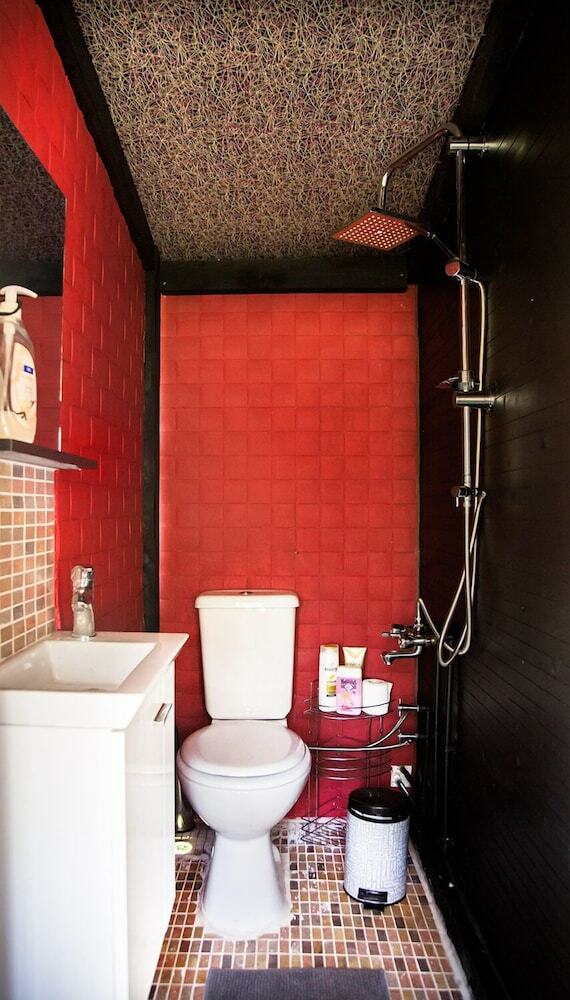 Hostal Seles Camping - Adults Only