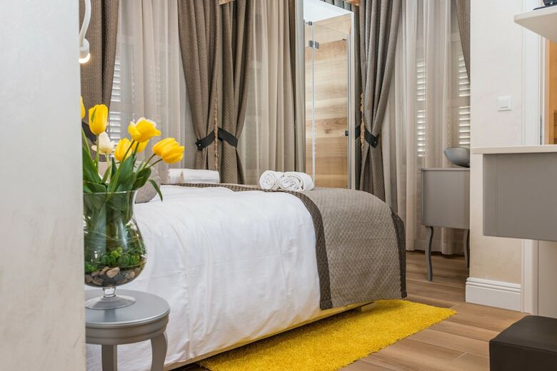 Hotel Zara Palace - Design Rooms