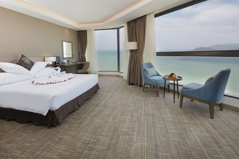 Comodo Nha Trang Hotel