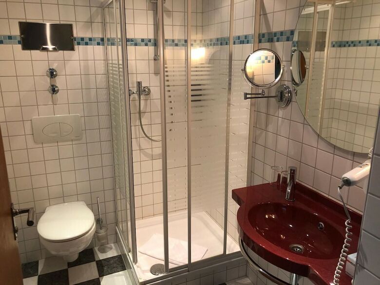 Haus Des Volkes - Das Bauhaushotel