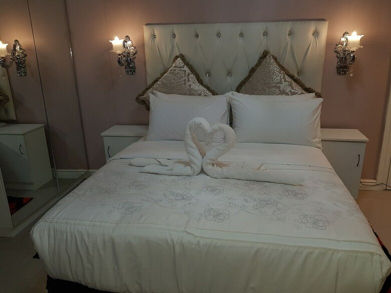 Hotel Rj's Guesthouse