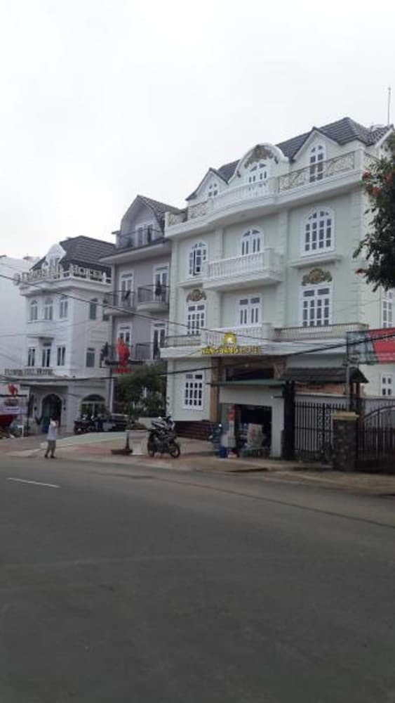 Nang Vang Hotel