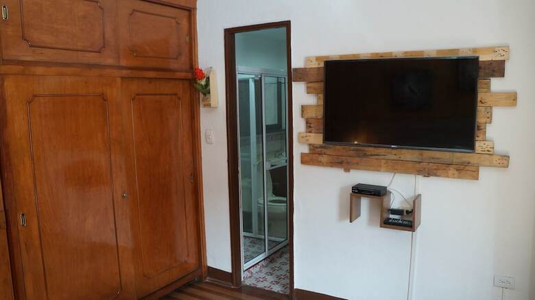 Hostal El Jardin De La 10