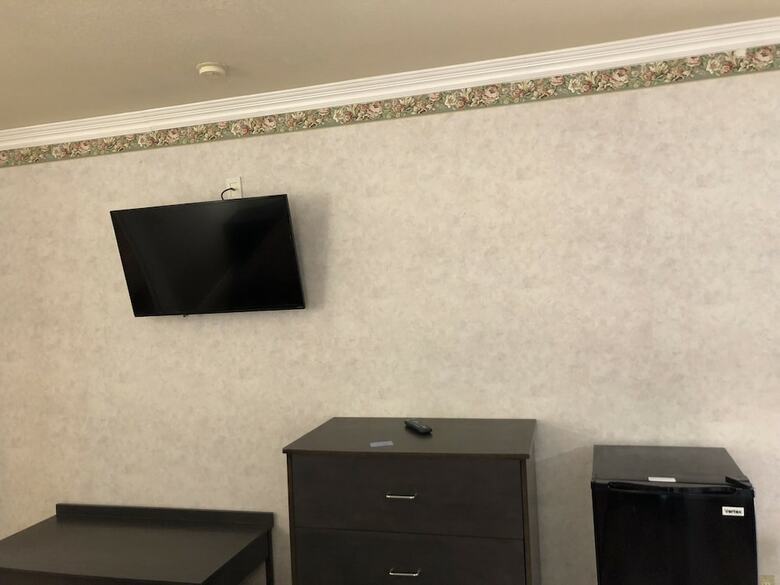 Hotel Travelers Inn
