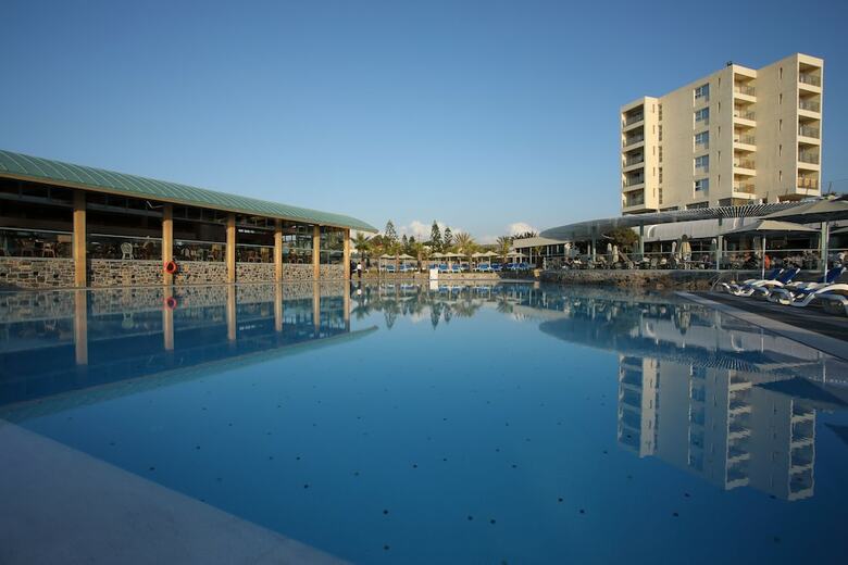 Hotel Arina Beach Resort