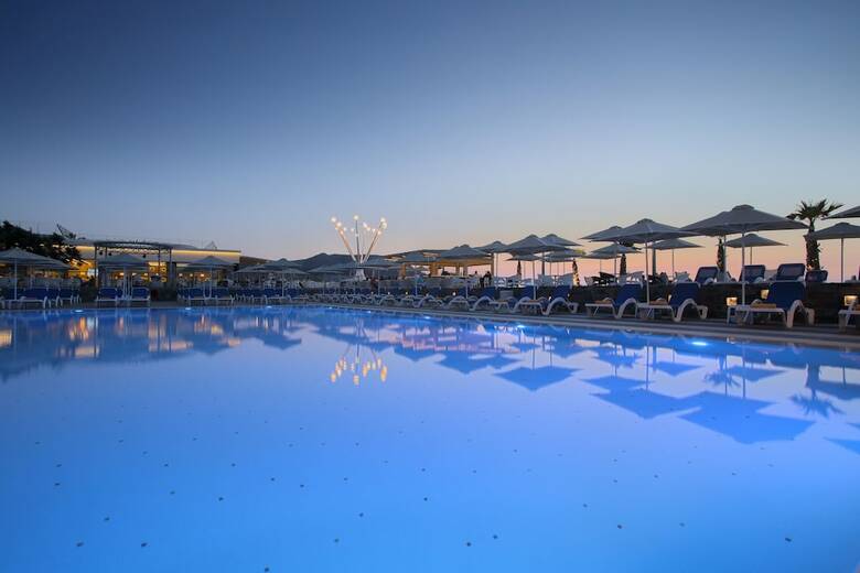 Hotel Arina Beach Resort