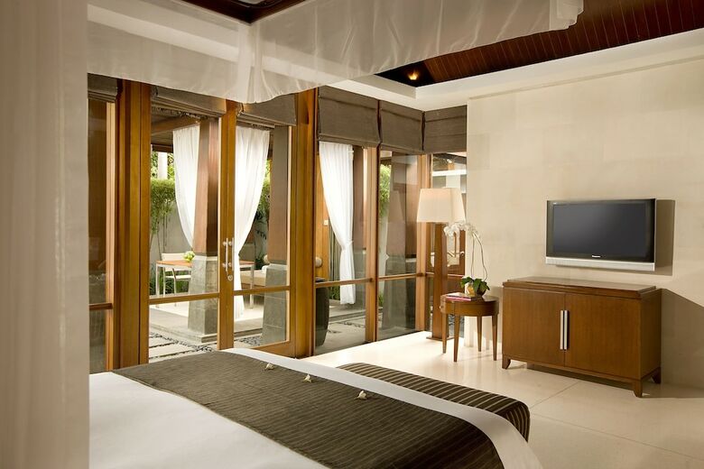 Hotel The Kayana Villa