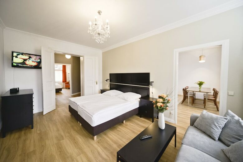 Old Town Apartments Sch�nhauser Allee Berlin