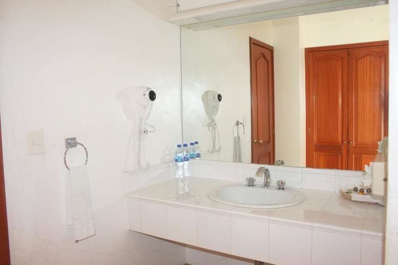 Hotel Caracol Plaza