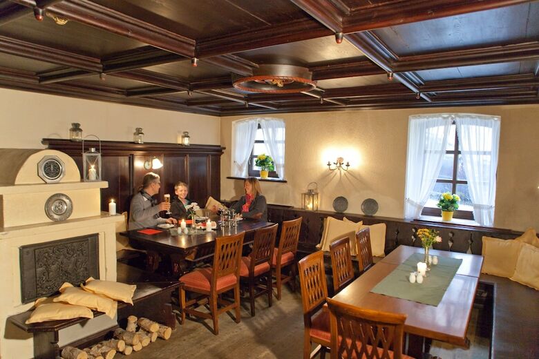 Hotel Wei�es Ro� Marienberg
